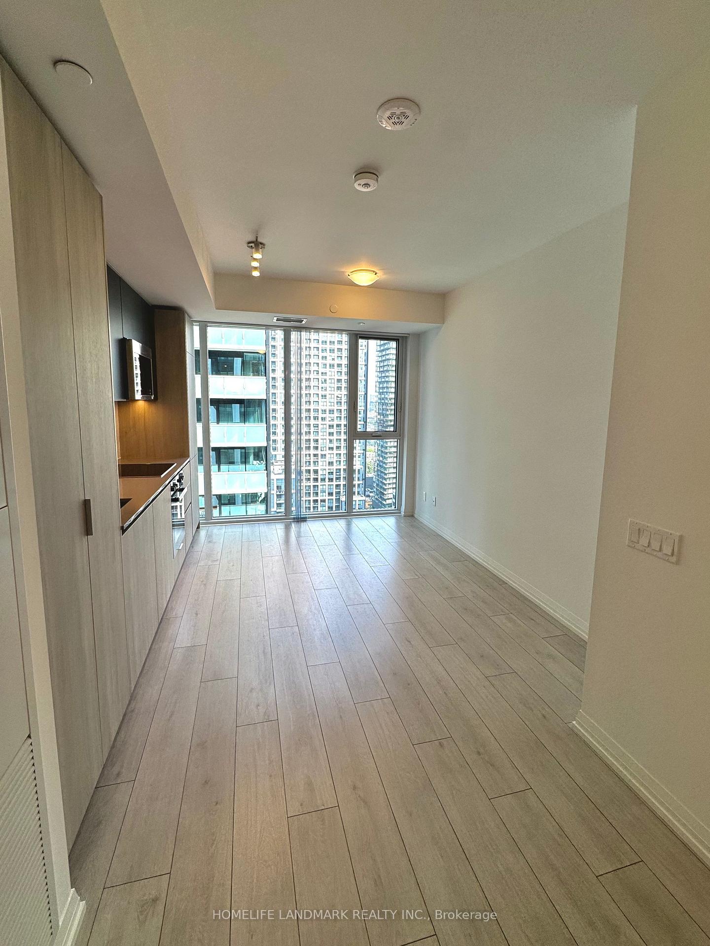 Photo 3 of Unit 2802, 400 King Street W, Toronto, Waterfront Communities — HOMEH