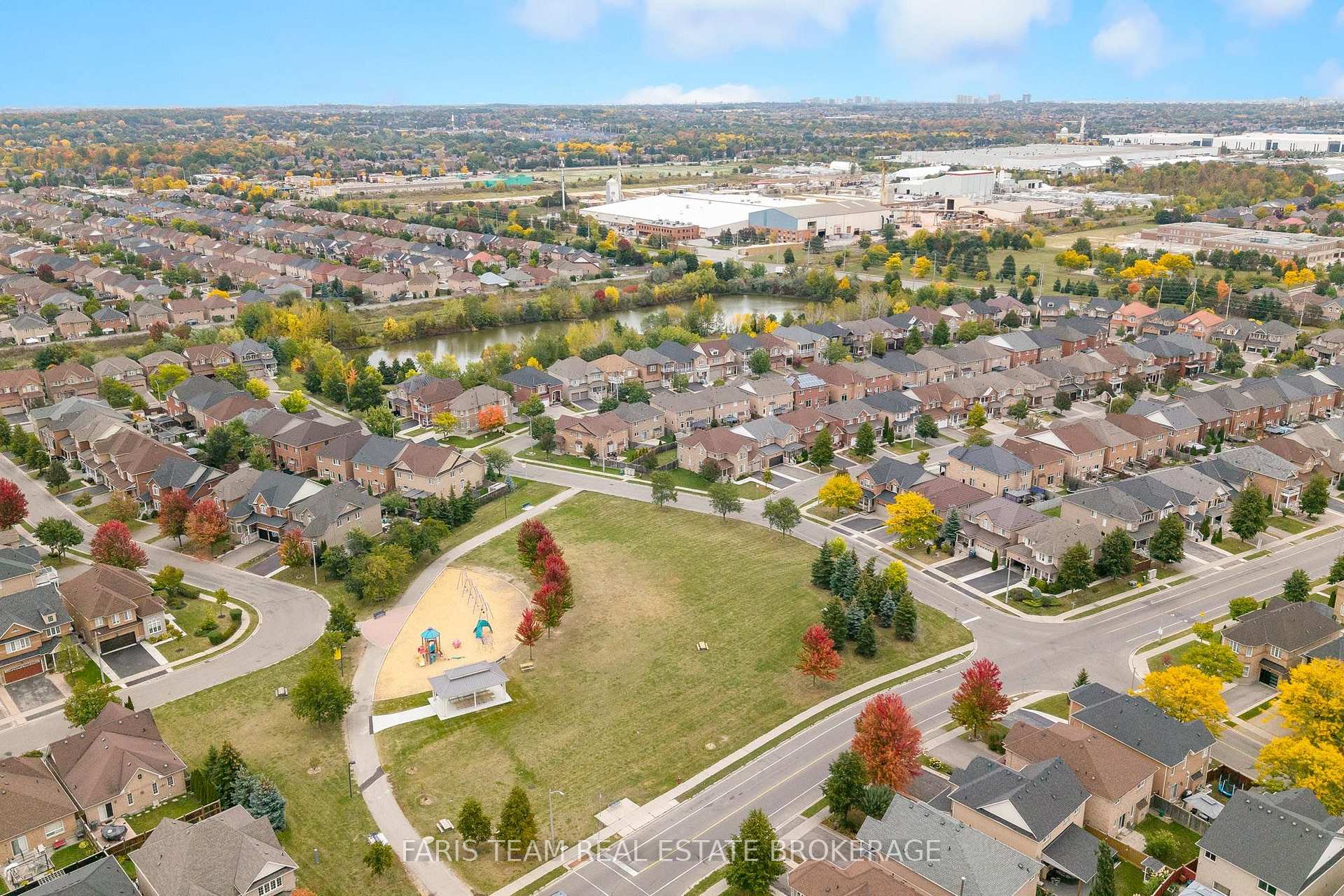 Photo 32 of 57 Spotted Owl Crescent, Brampton, Northwest Sandalwood Parkway — HOMEH