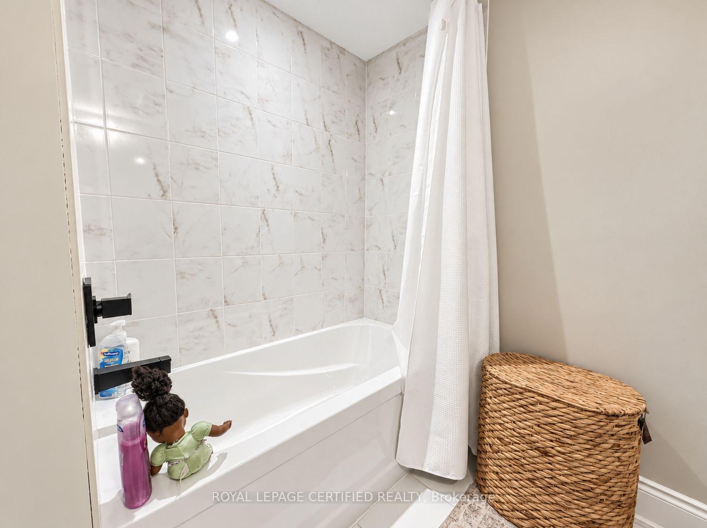 Photo 39 of Unit 82, 15 Lunar Crescent, Mississauga, Streetsville — HOMEH