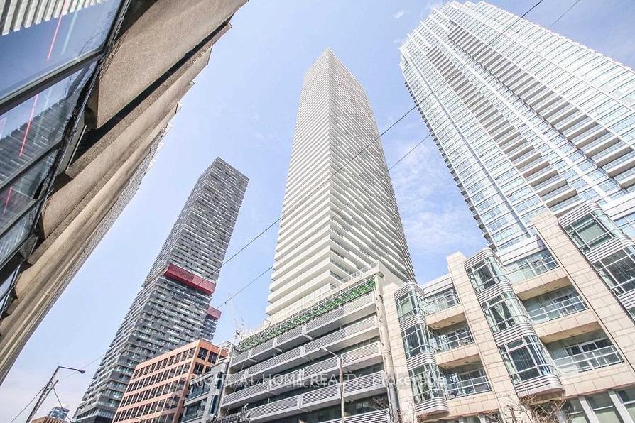 Photo of Unit 1205, 2221 Yonge Street