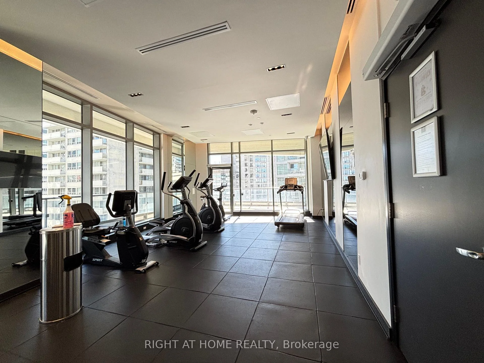 Photo 26 of Unit 1205, 2221 Yonge Street, Toronto, Mount Pleasant West — HOMEH