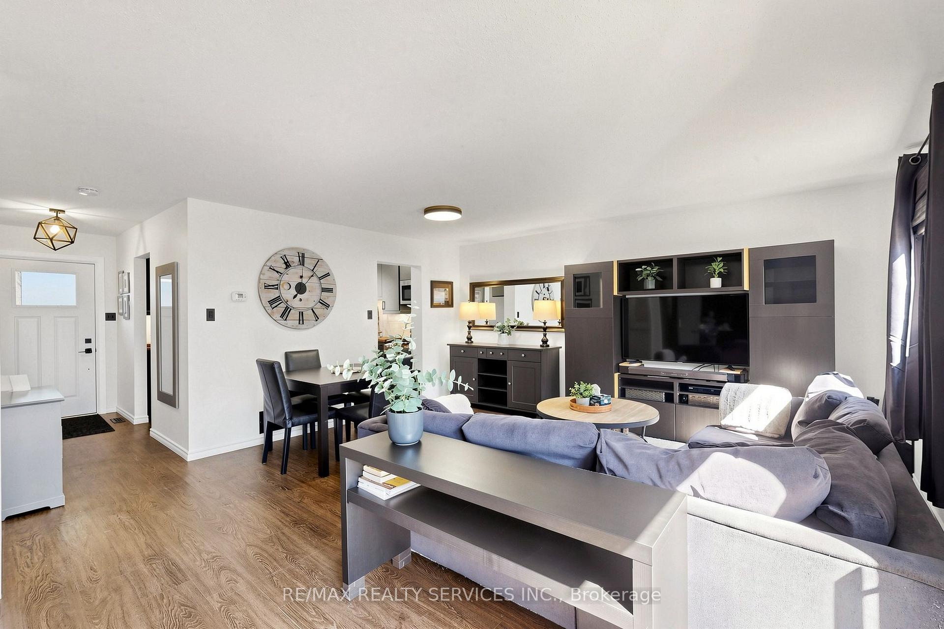 Photo 5 of Unit 57, 93 Hansen Road N, Brampton, Madoc — HOMEH