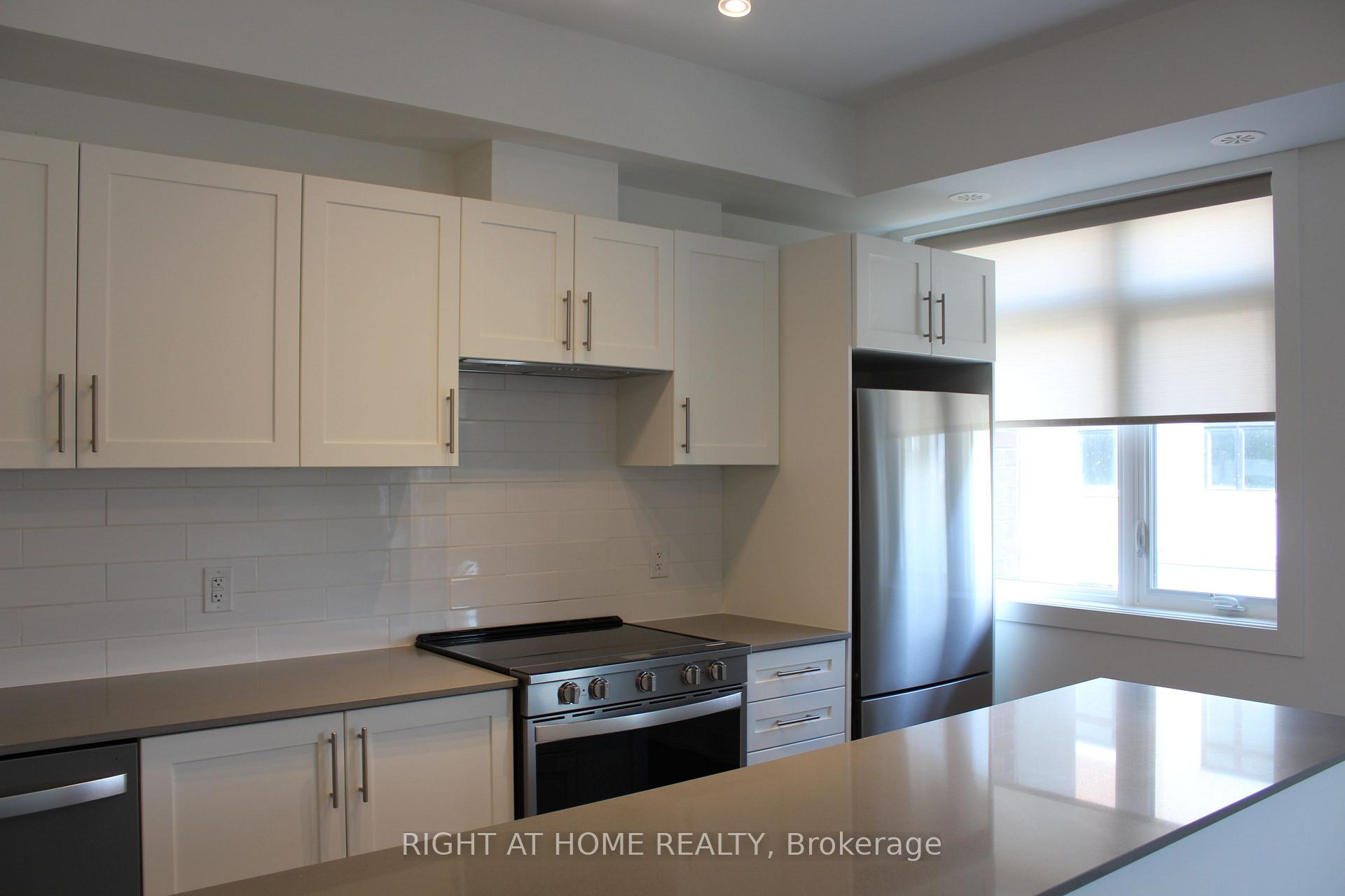 Photo 5 of Unit 249, 1075 Douglas Mccurdy Common, Mississauga, Lakeview — HOMEH