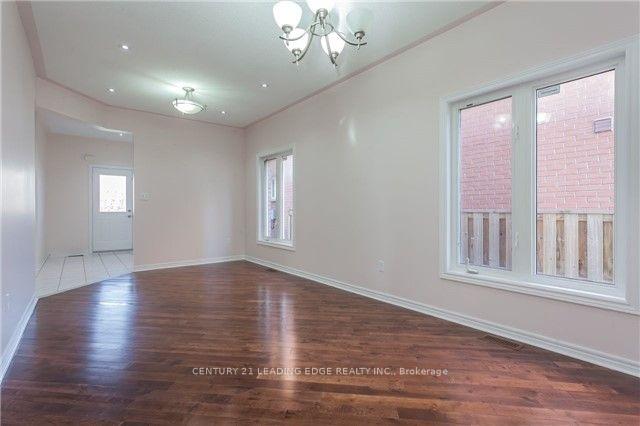 Photo 12 of 421 Elson Street, Markham, Cedarwood — HOMEH