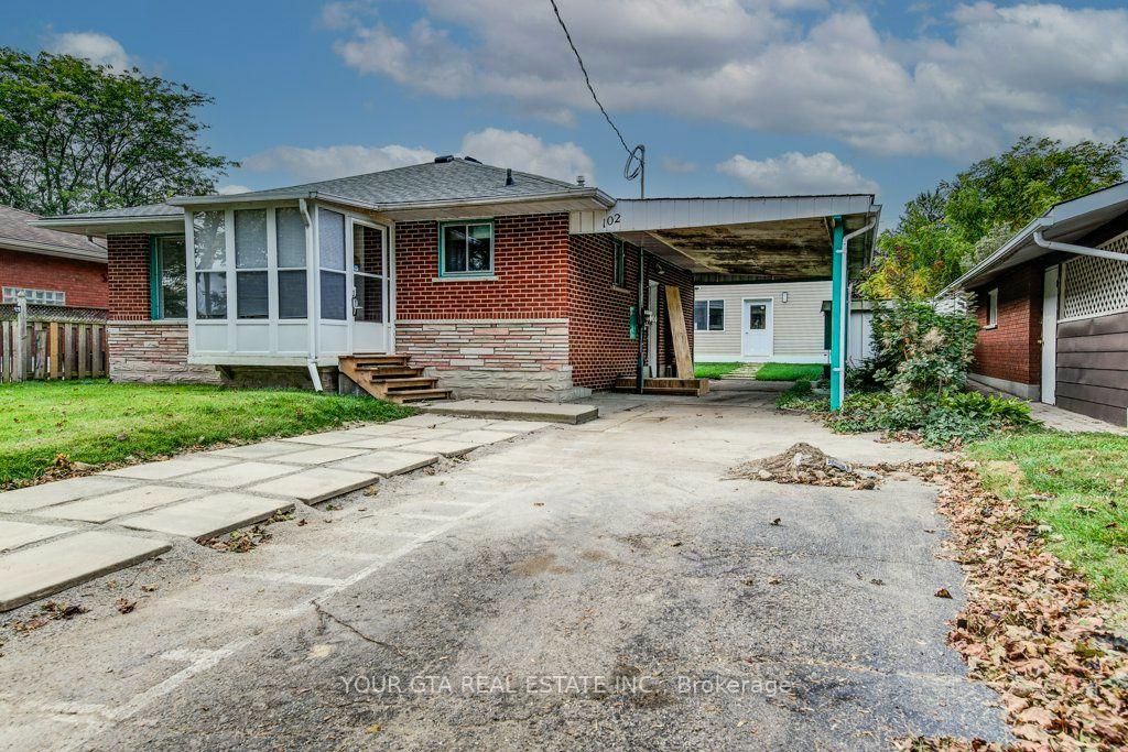 Photo 2 of 102 Massey Avenue, Kitchener, Vanier - Kitchener — HOMEH