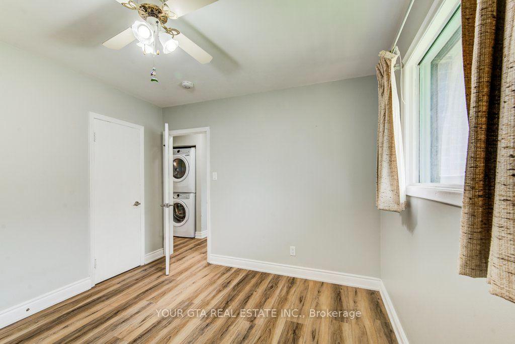 Photo 11 of 102 Massey Avenue, Kitchener, Vanier - Kitchener — HOMEH