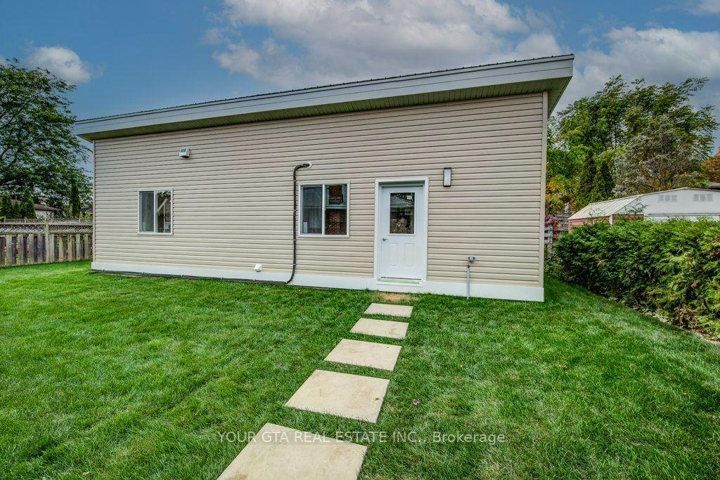 Photo 23 of 102 Massey Avenue, Kitchener, Vanier - Kitchener — HOMEH