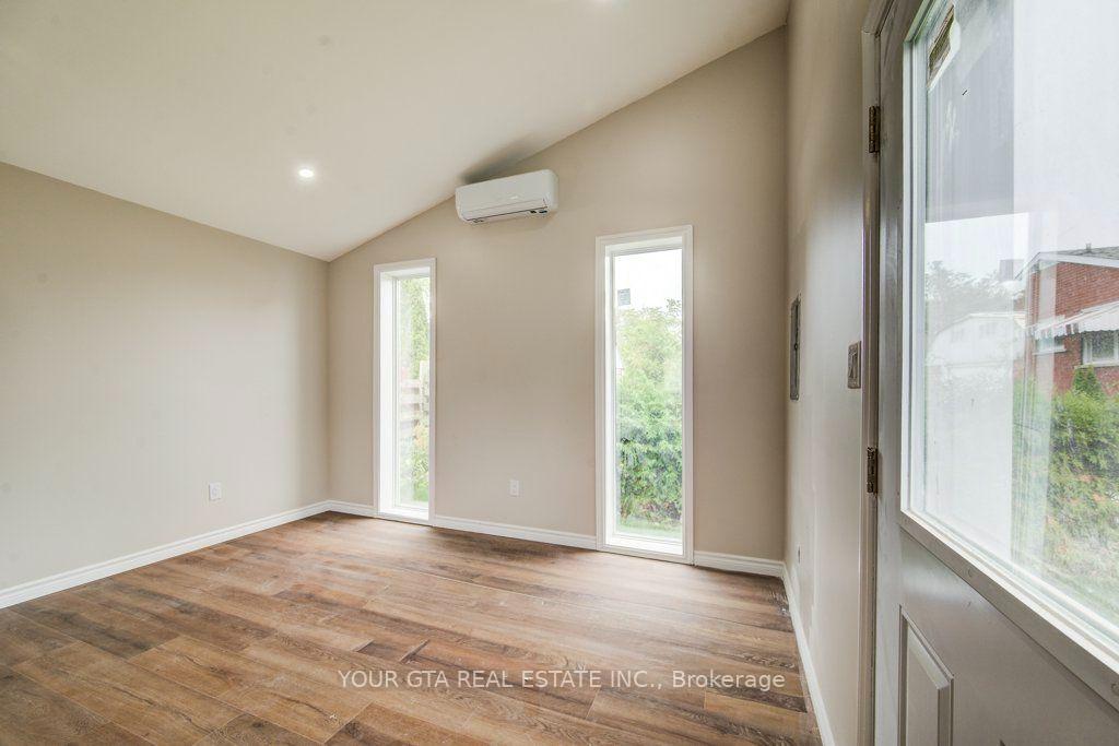 Photo 25 of 102 Massey Avenue, Kitchener, Vanier - Kitchener — HOMEH