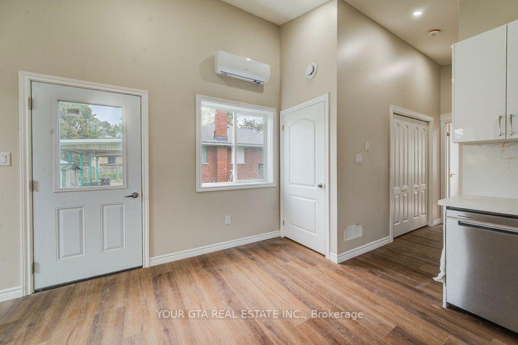 Photo 28 of 102 Massey Avenue, Kitchener, Vanier - Kitchener — HOMEH