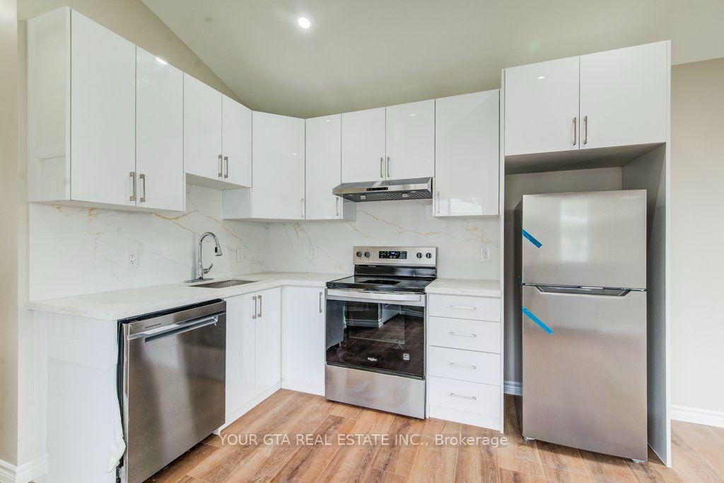 Photo 29 of 102 Massey Avenue, Kitchener, Vanier - Kitchener — HOMEH
