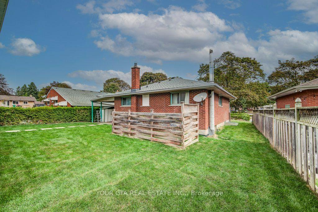 Photo 40 of 102 Massey Avenue, Kitchener, Vanier - Kitchener — HOMEH