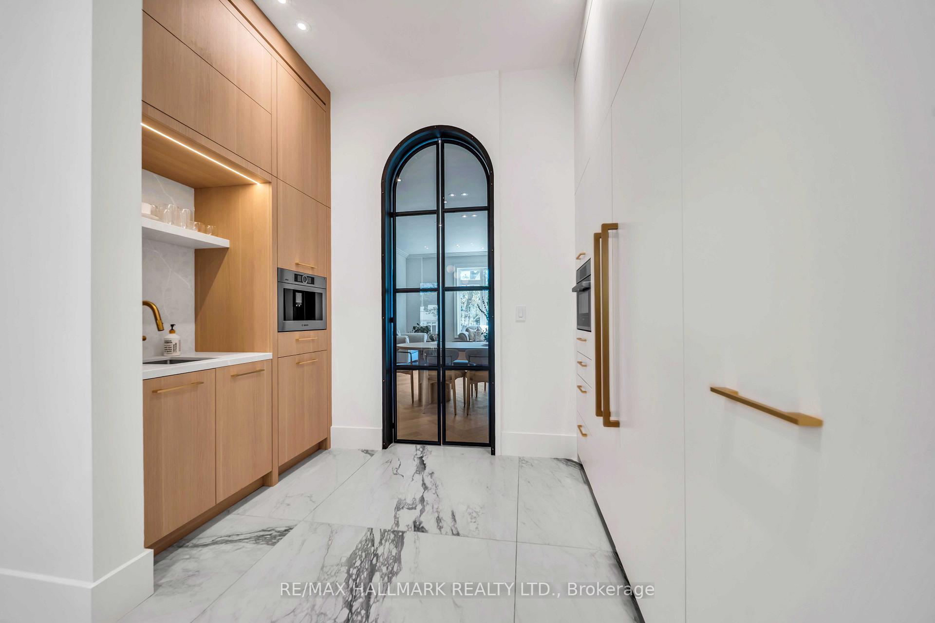 Photo 11 of 27 Collinson Boulevard, North York, Clanton Park — HOMEH