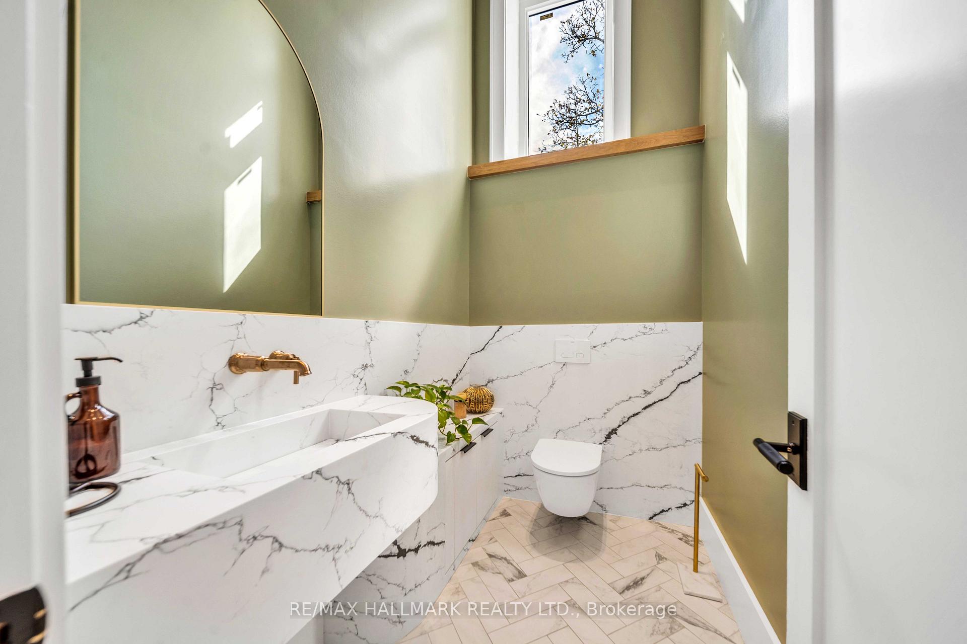 Photo 13 of 27 Collinson Boulevard, North York, Clanton Park — HOMEH