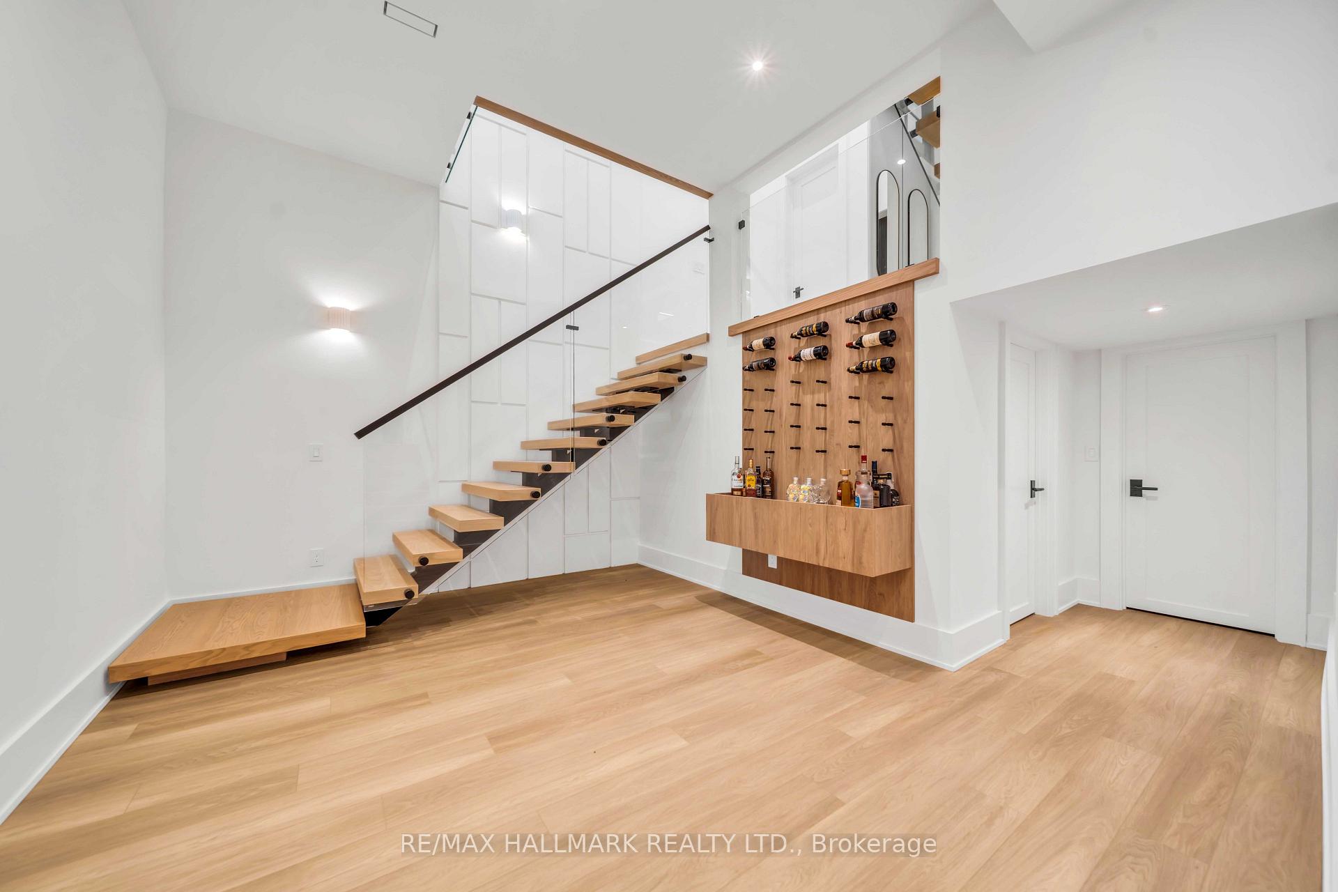 Photo 28 of 27 Collinson Boulevard, North York, Clanton Park — HOMEH