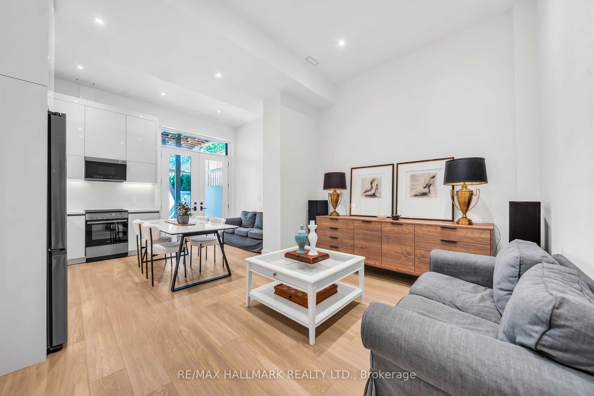 Photo 29 of 27 Collinson Boulevard, North York, Clanton Park — HOMEH