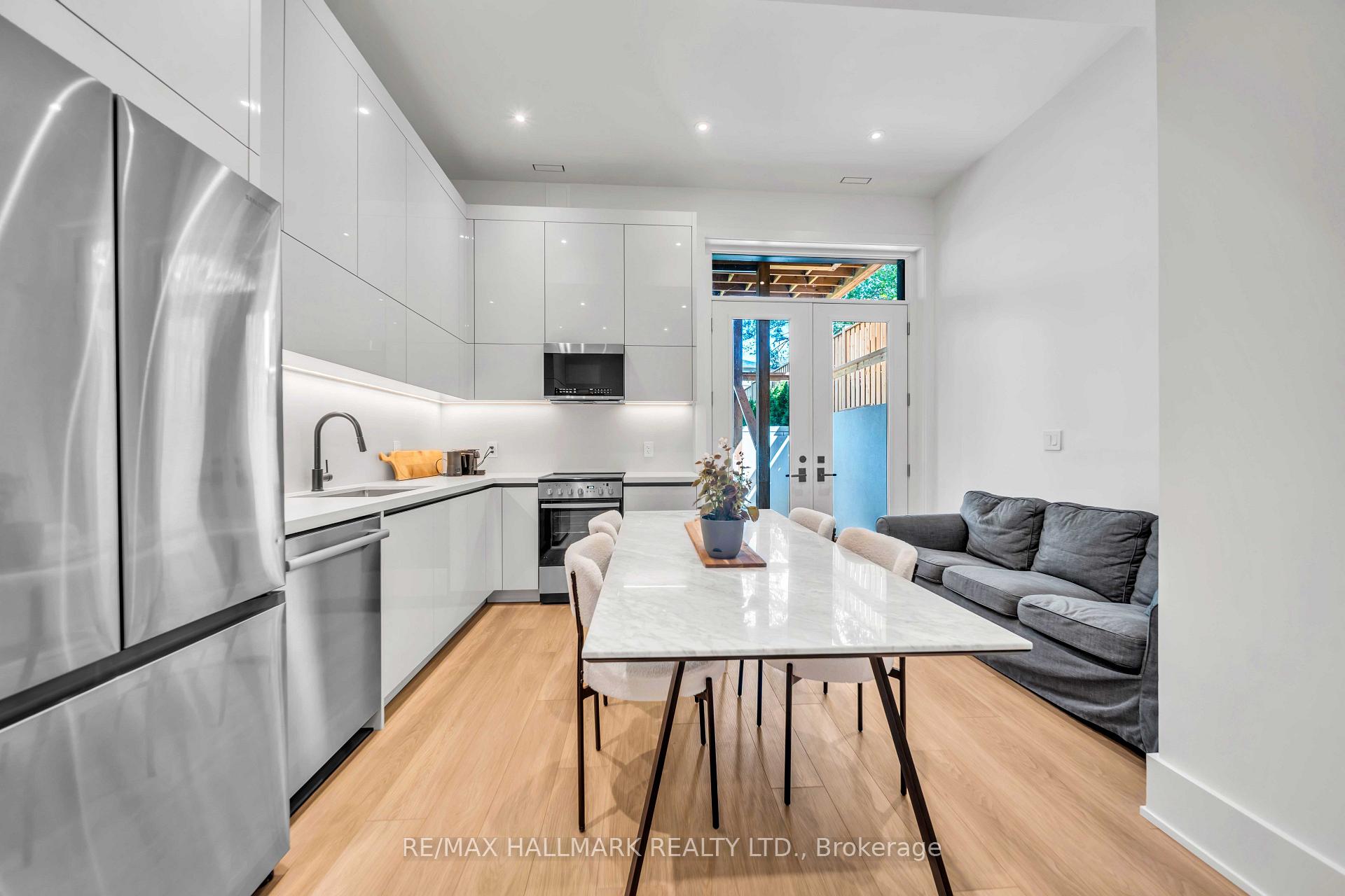 Photo 30 of 27 Collinson Boulevard, North York, Clanton Park — HOMEH