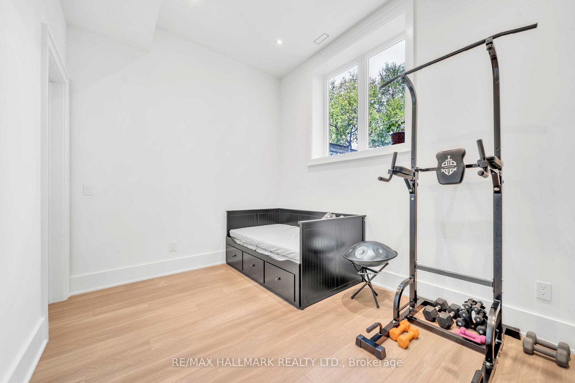 Photo 32 of 27 Collinson Boulevard, North York, Clanton Park — HOMEH