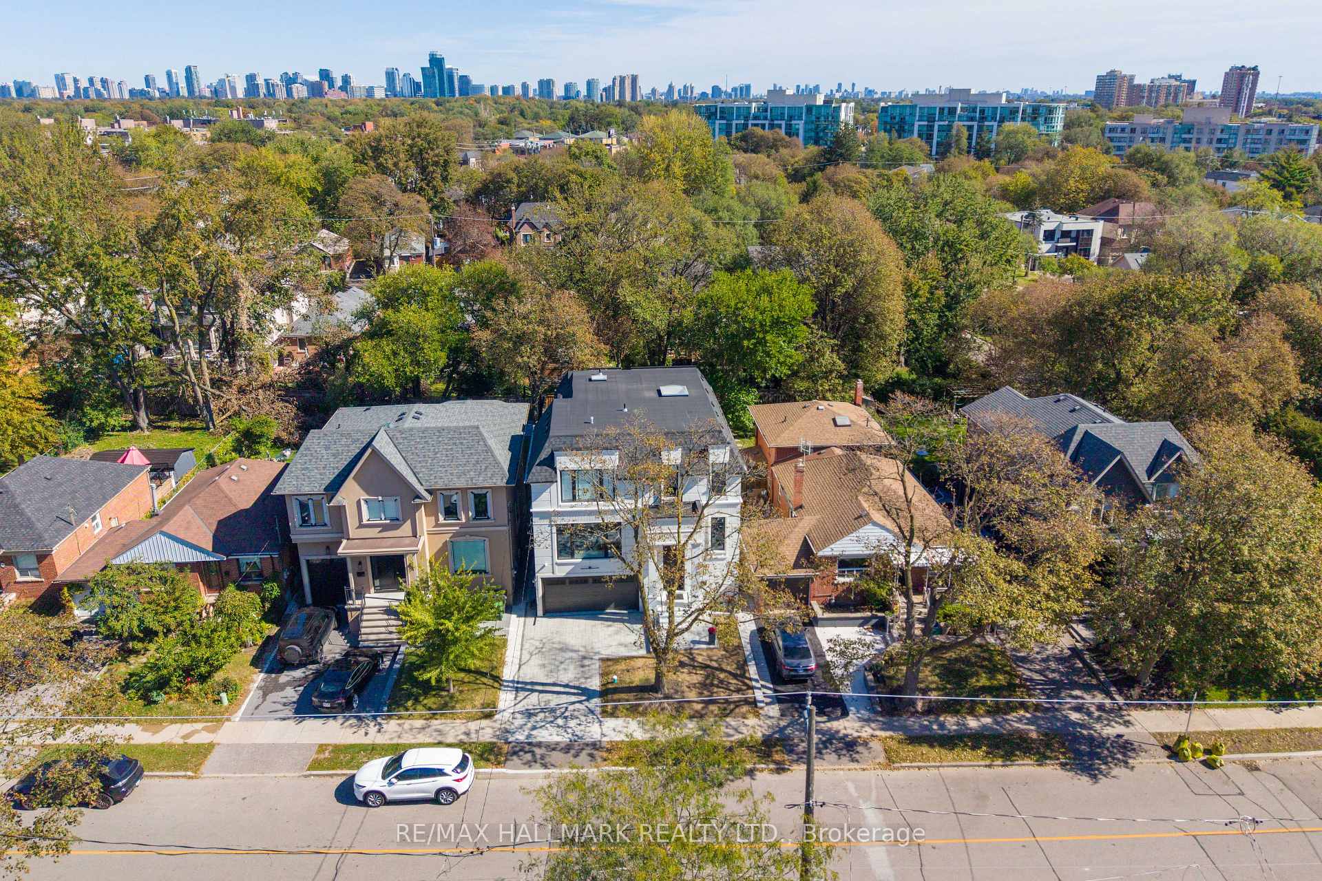 Photo 46 of 27 Collinson Boulevard, North York, Clanton Park — HOMEH