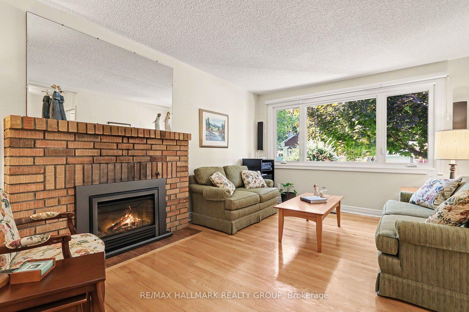 Photo 5 of 183 Martin Avenue, Ottawa, Manor Park — HOMEH