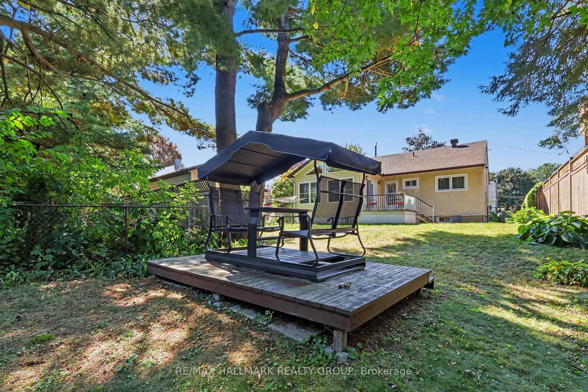 Photo 28 of 183 Martin Avenue, Ottawa, Manor Park — HOMEH