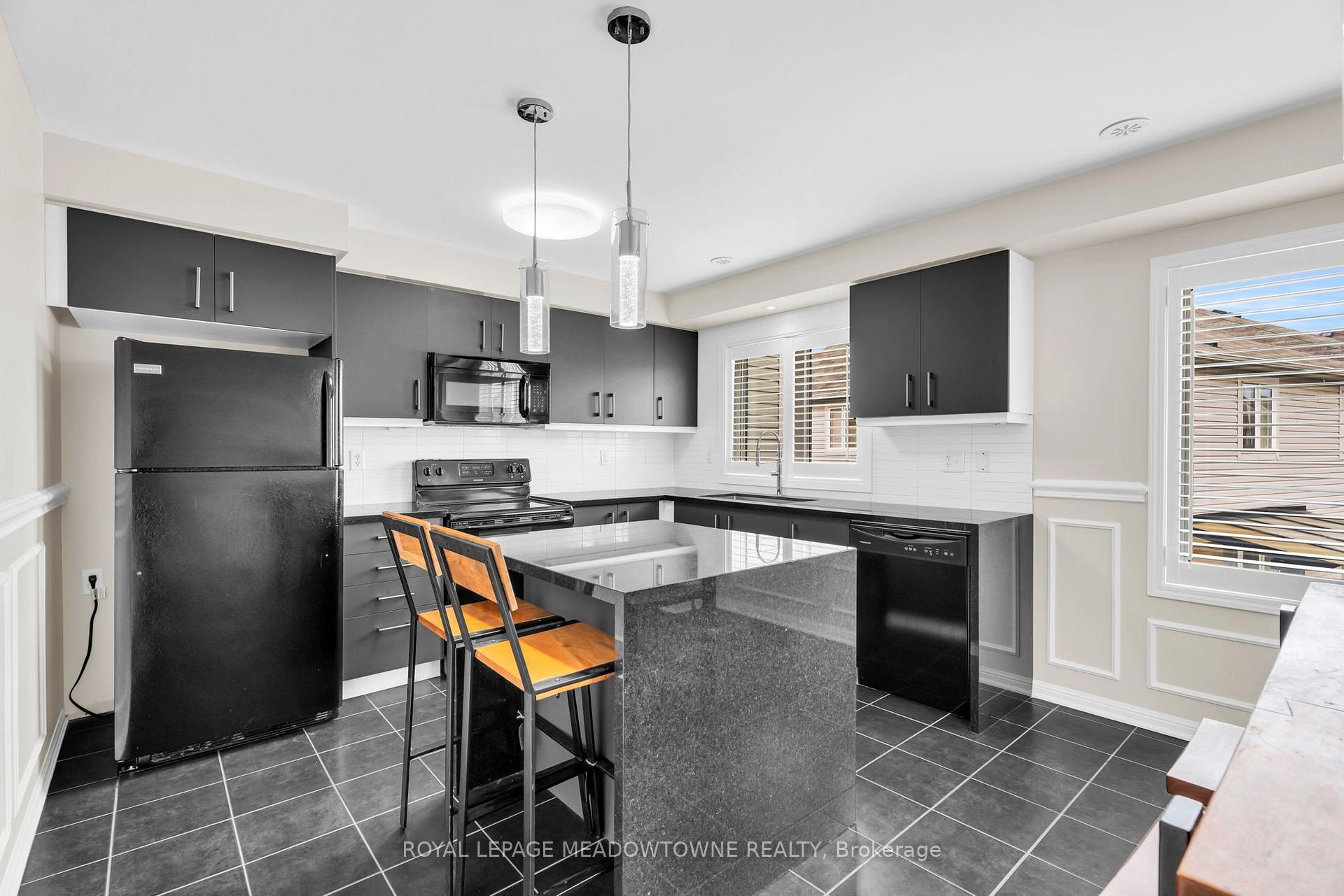 Photo 14 of 70 Betterton Crescent, Brampton, Northwest Brampton — HOMEH