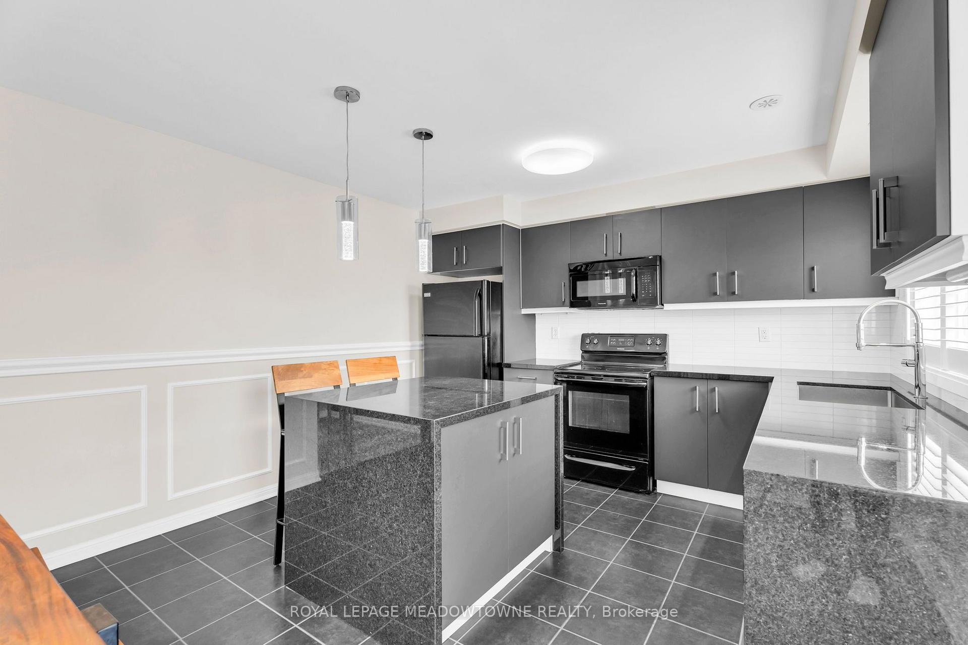 Photo 15 of 70 Betterton Crescent, Brampton, Northwest Brampton — HOMEH