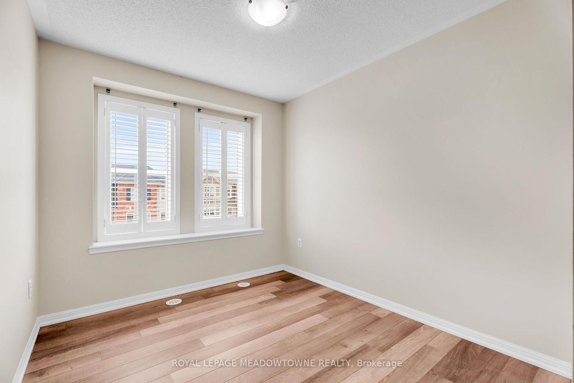 Photo 35 of 70 Betterton Crescent, Brampton, Northwest Brampton — HOMEH