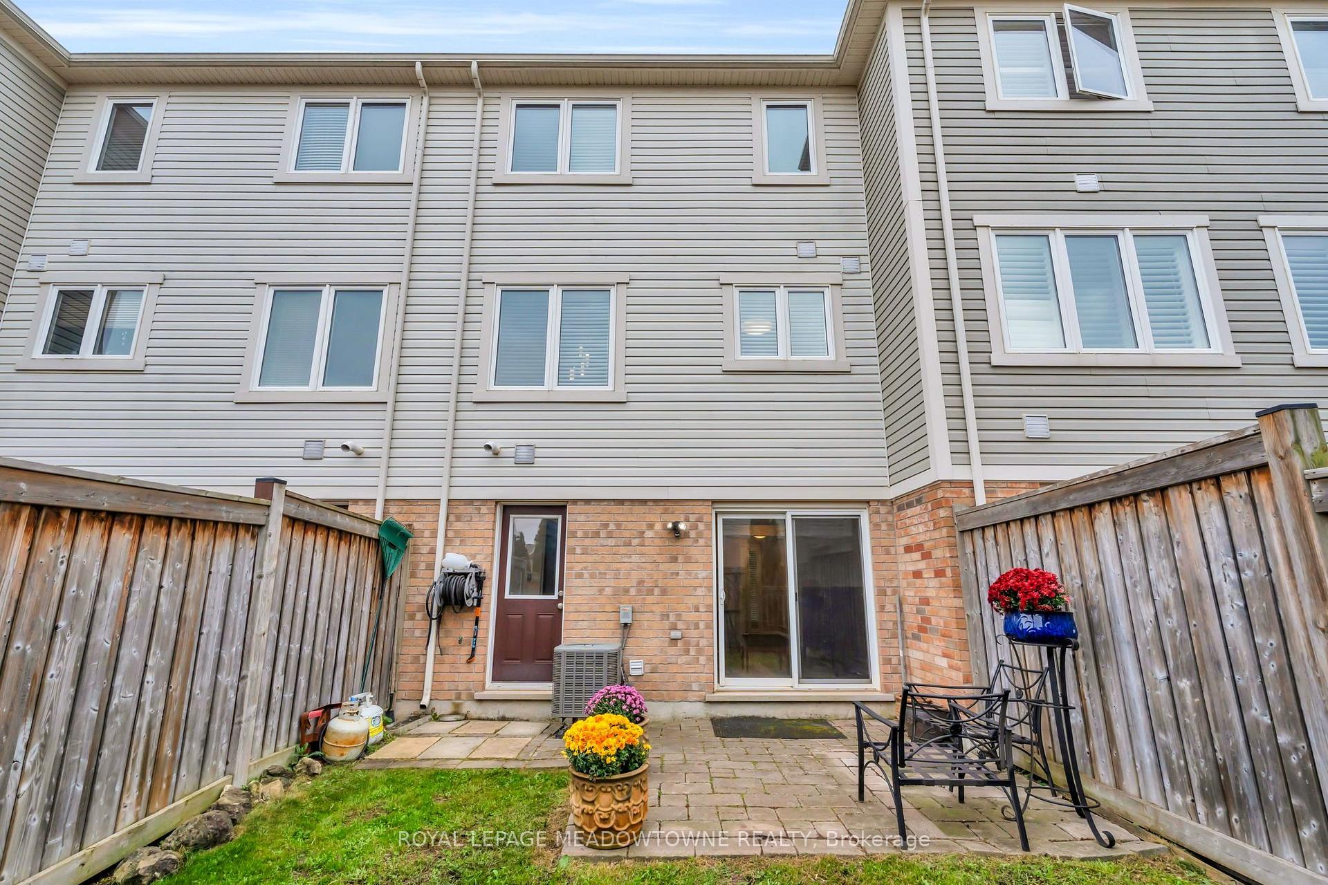 Photo 40 of 70 Betterton Crescent, Brampton, Northwest Brampton — HOMEH