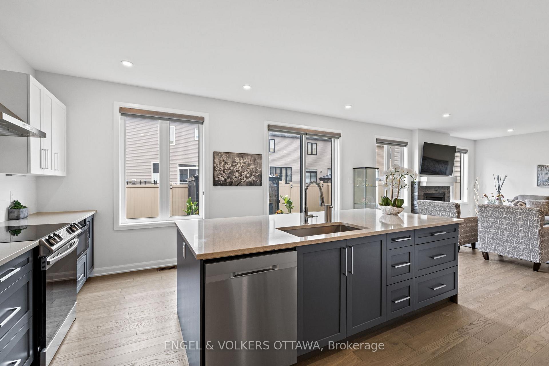 Photo 14 of 195 Alex Polowin Avenue, Ottawa, Barrhaven - Half Moon Bay — HOMEH