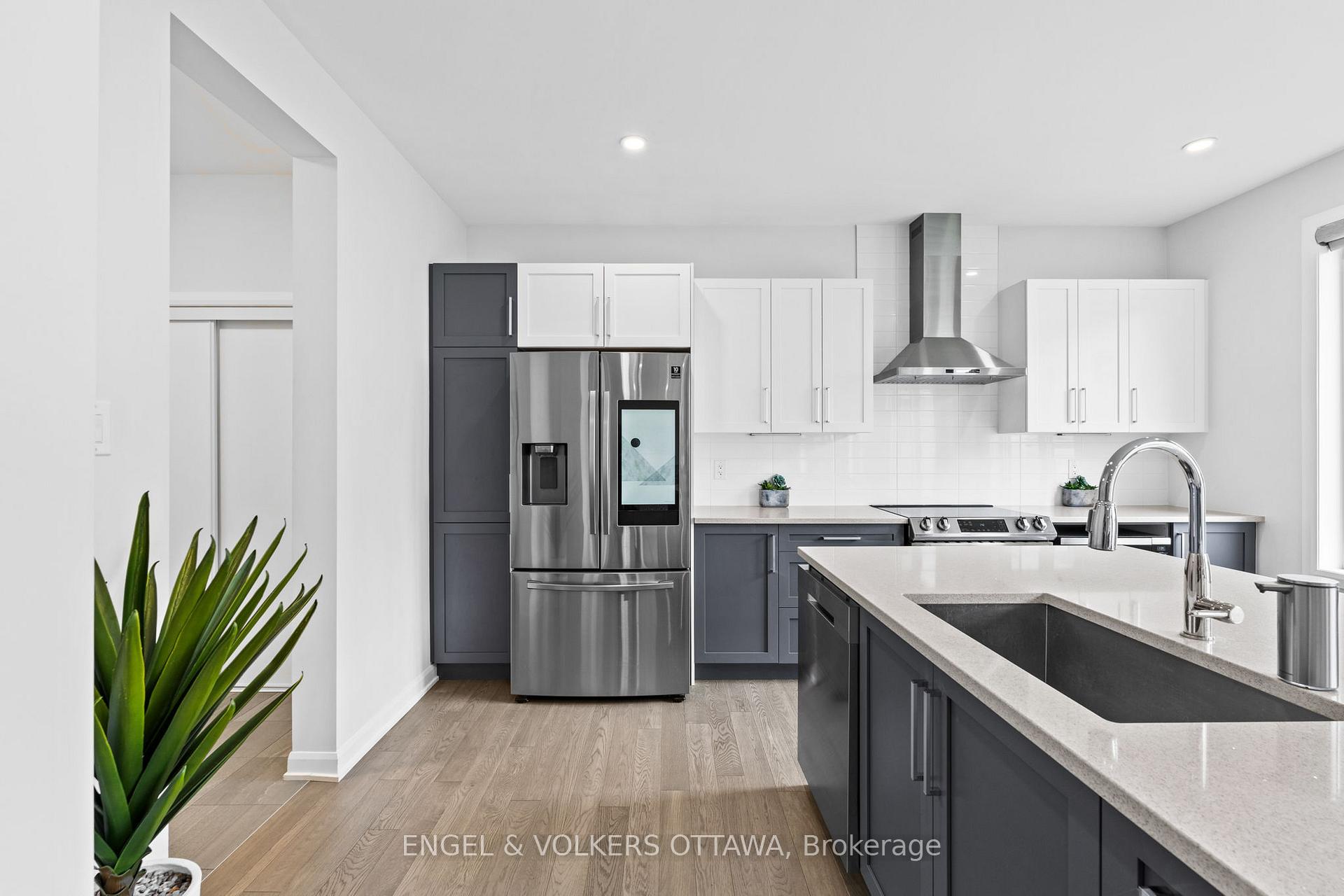 Photo 15 of 195 Alex Polowin Avenue, Ottawa, Barrhaven - Half Moon Bay — HOMEH