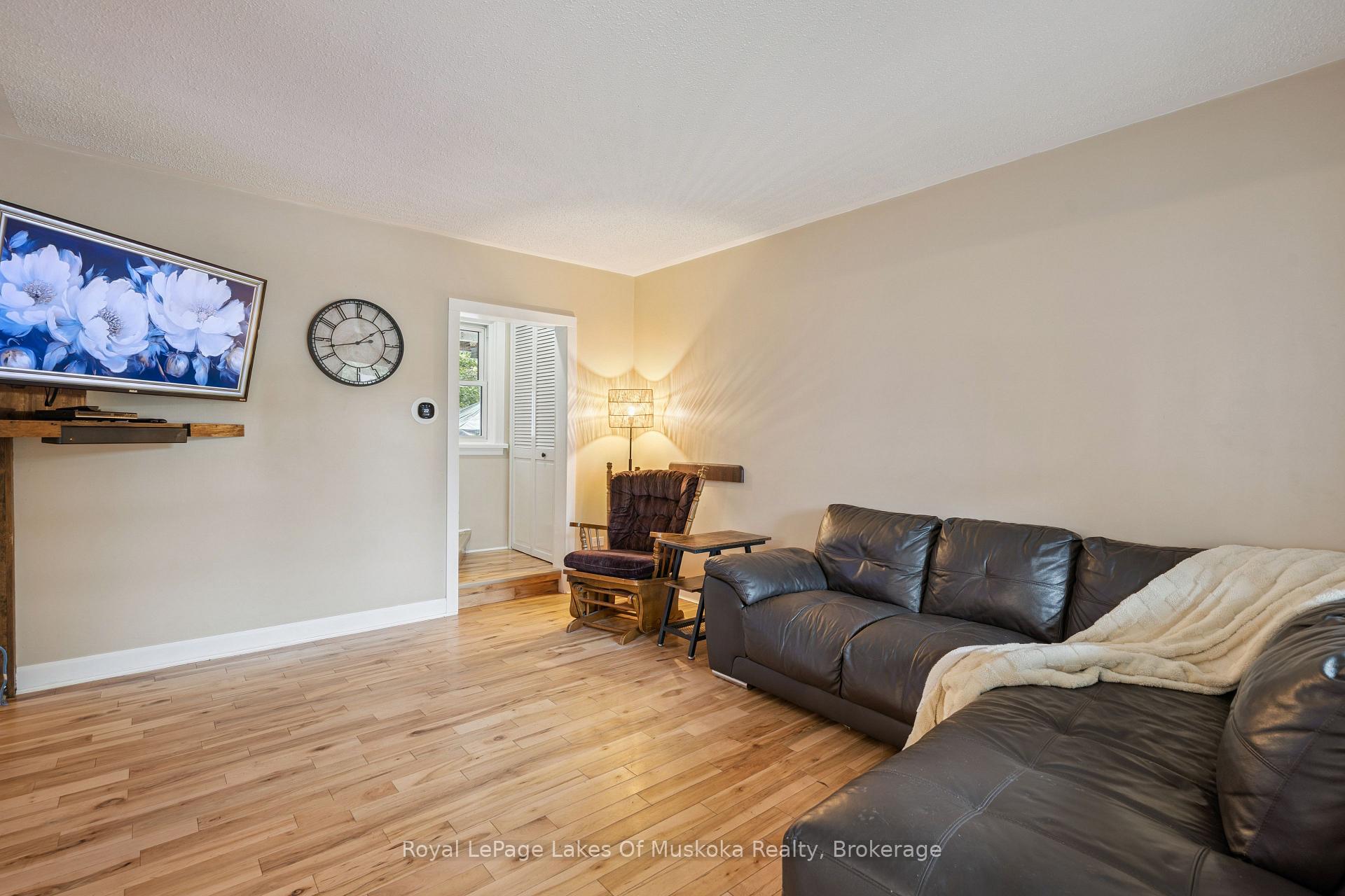 Photo 18 of 63 Taylor Road, Bracebridge — HOMEH