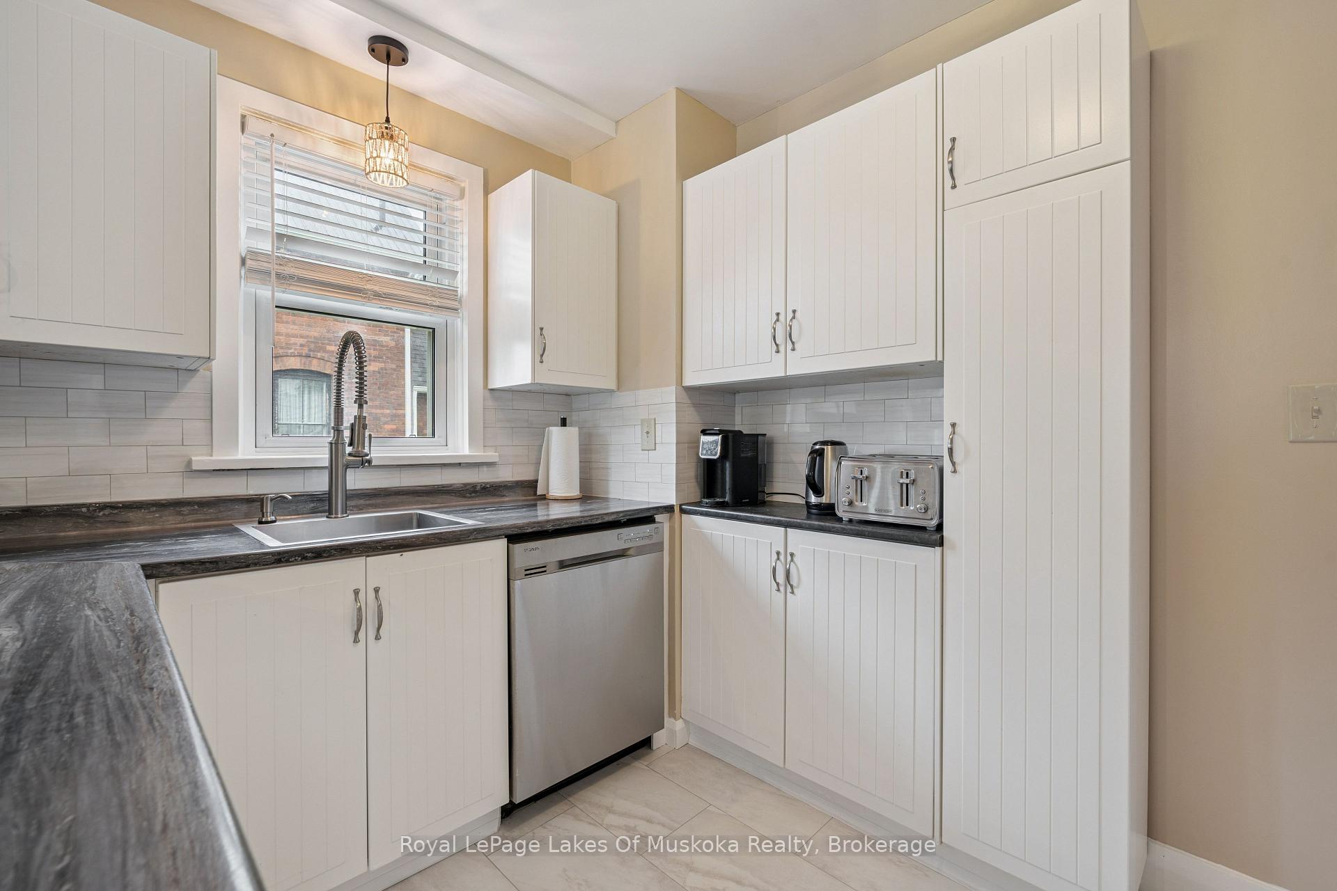 Photo 22 of 63 Taylor Road, Bracebridge — HOMEH