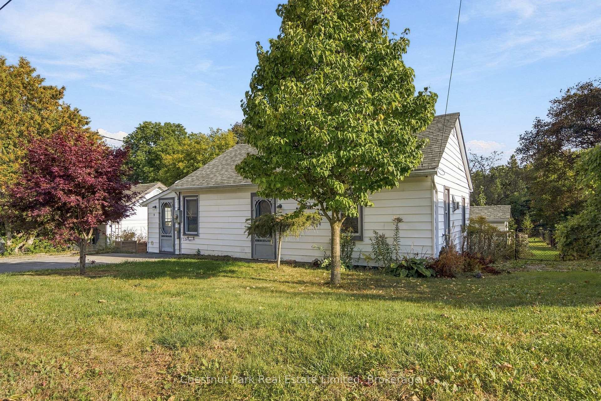 Photo 3 of 9 Rogers Street, Prince Edward County, Picton Ward — HOMEH
