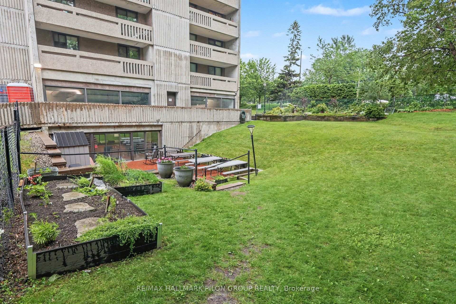 Photo 21 of Unit 1305, 415 Greenview Avenue, Ottawa, Britannia — HOMEH
