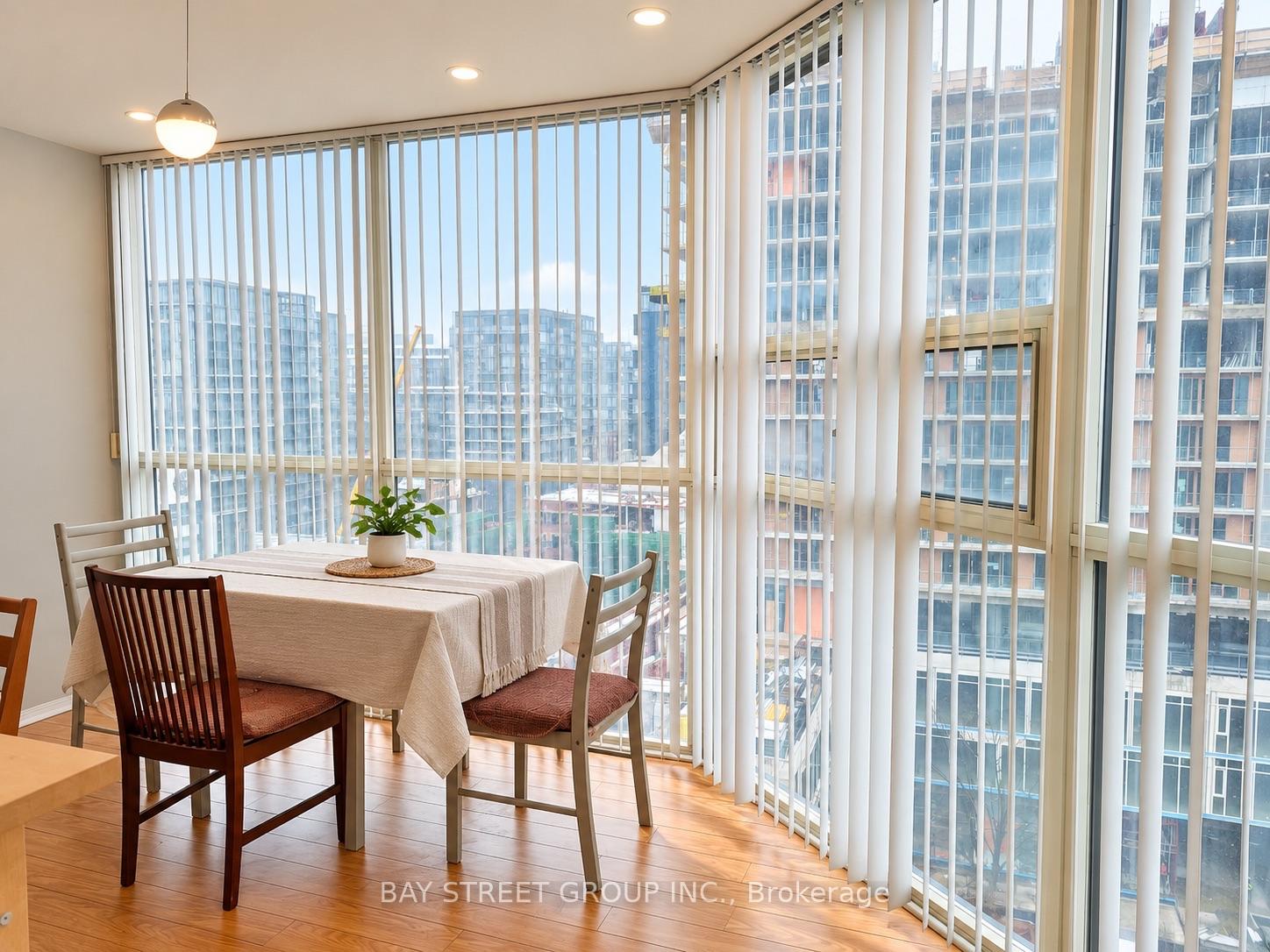 Photo 11 of Unit Ph7, 701 King Street W, Toronto, Niagara — HOMEH