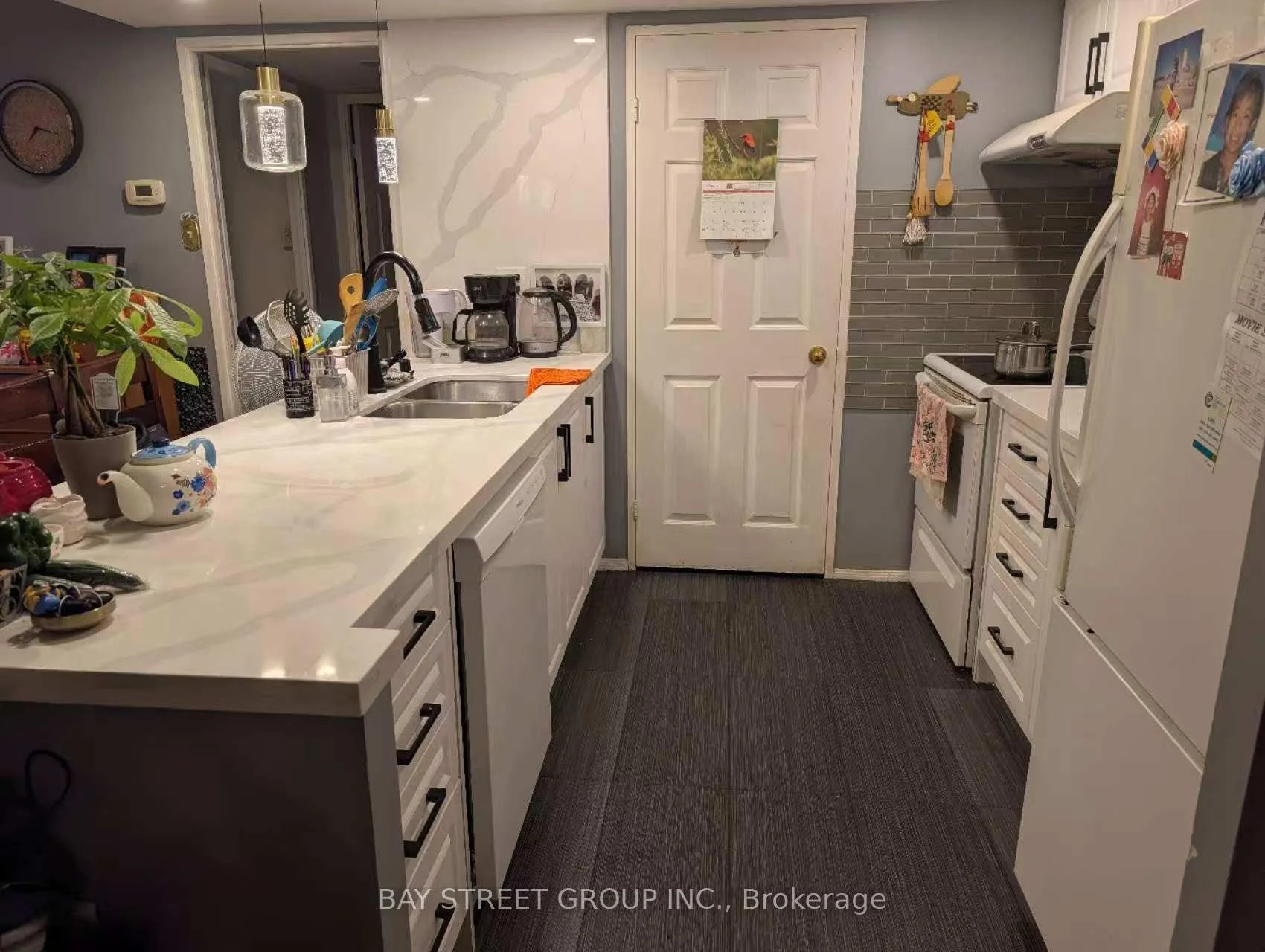 Photo 8 of Unit Ph7, 701 King Street W, Toronto, Niagara — HOMEH