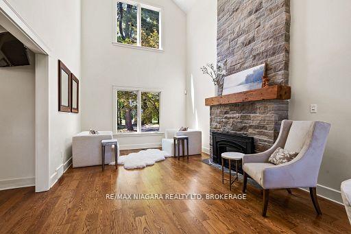Photo 9 of 429 Ridge Road E, Grimsby, Grimsby Escarpment — HOMEH