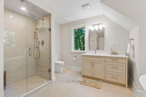 Photo 83 of 429 Ridge Road E, Grimsby, Grimsby Escarpment — HOMEH
