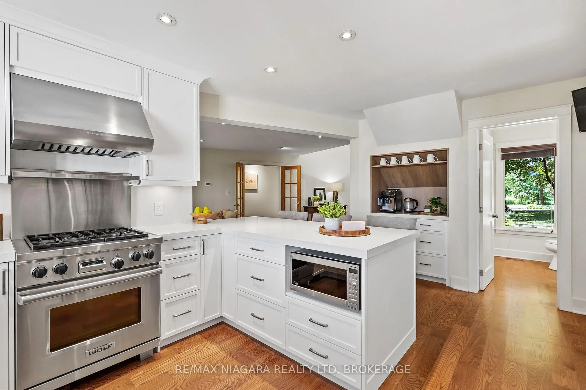 Photo 28 of 429 Ridge Road E, Grimsby, Grimsby Escarpment — HOMEH