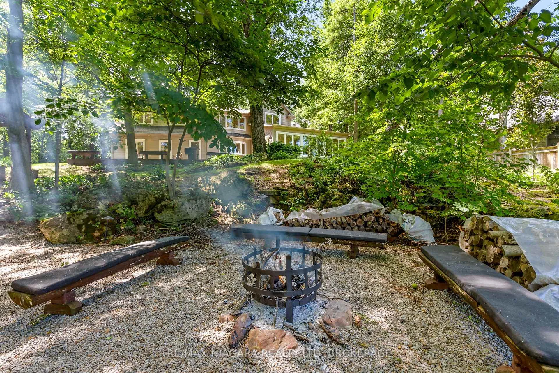 Photo 44 of 429 Ridge Road E, Grimsby, Grimsby Escarpment — HOMEH