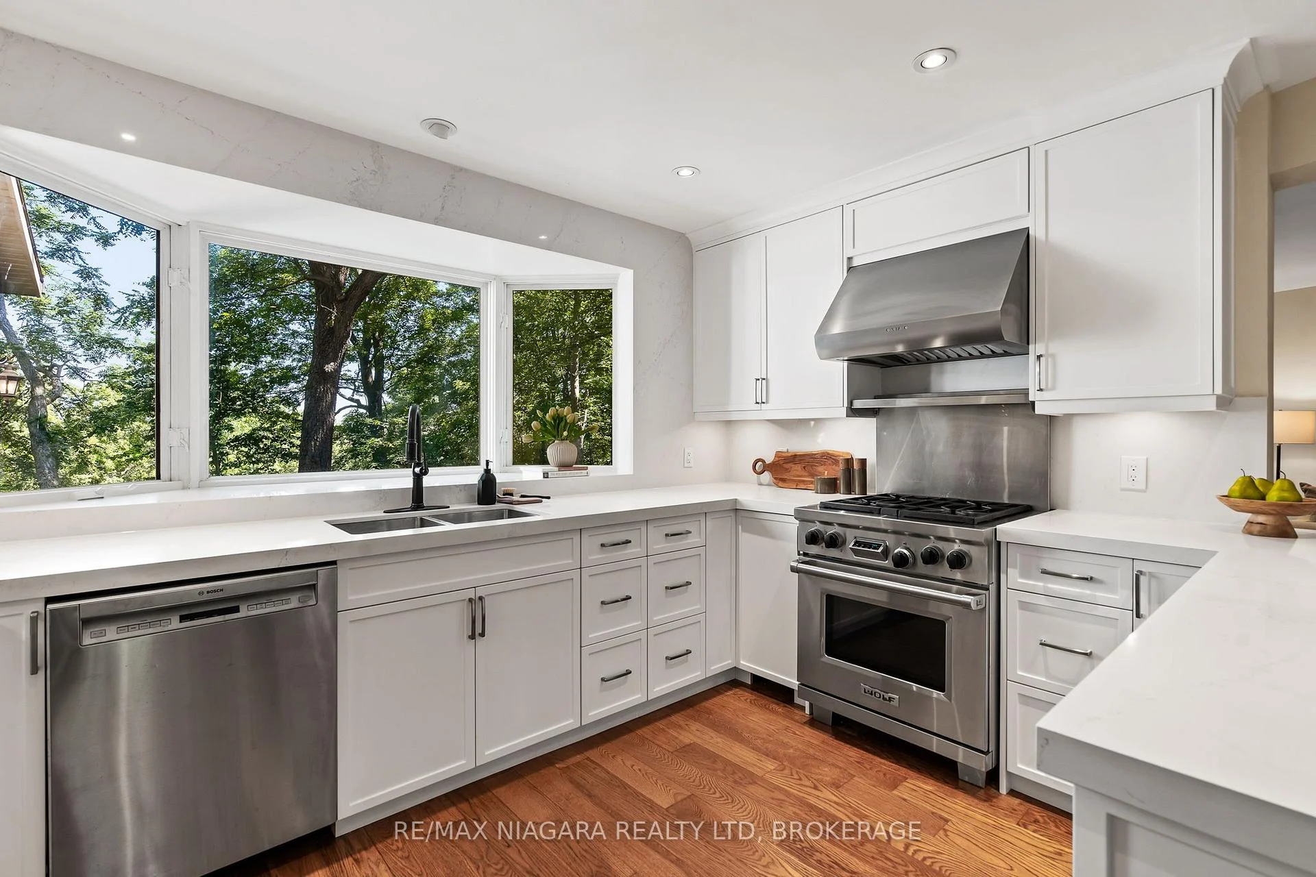 Photo 66 of 429 Ridge Road E, Grimsby, Grimsby Escarpment — HOMEH