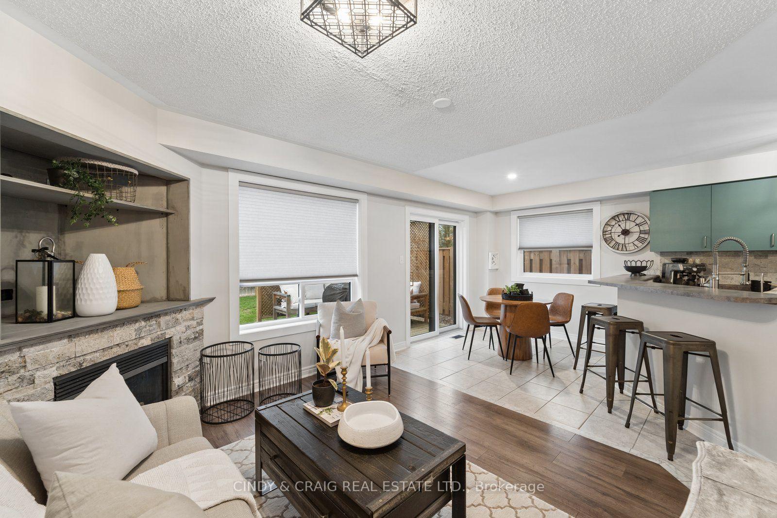 Photo 12 of 72 Lafayette Boulevard, Whitby, Williamsburg — HOMEH