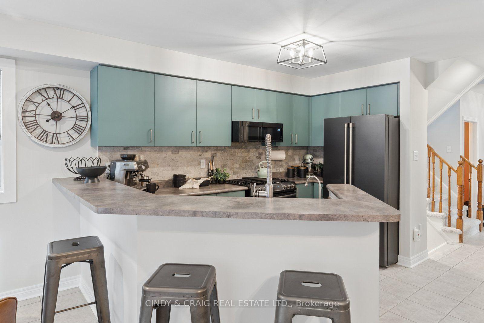 Photo 16 of 72 Lafayette Boulevard, Whitby, Williamsburg — HOMEH