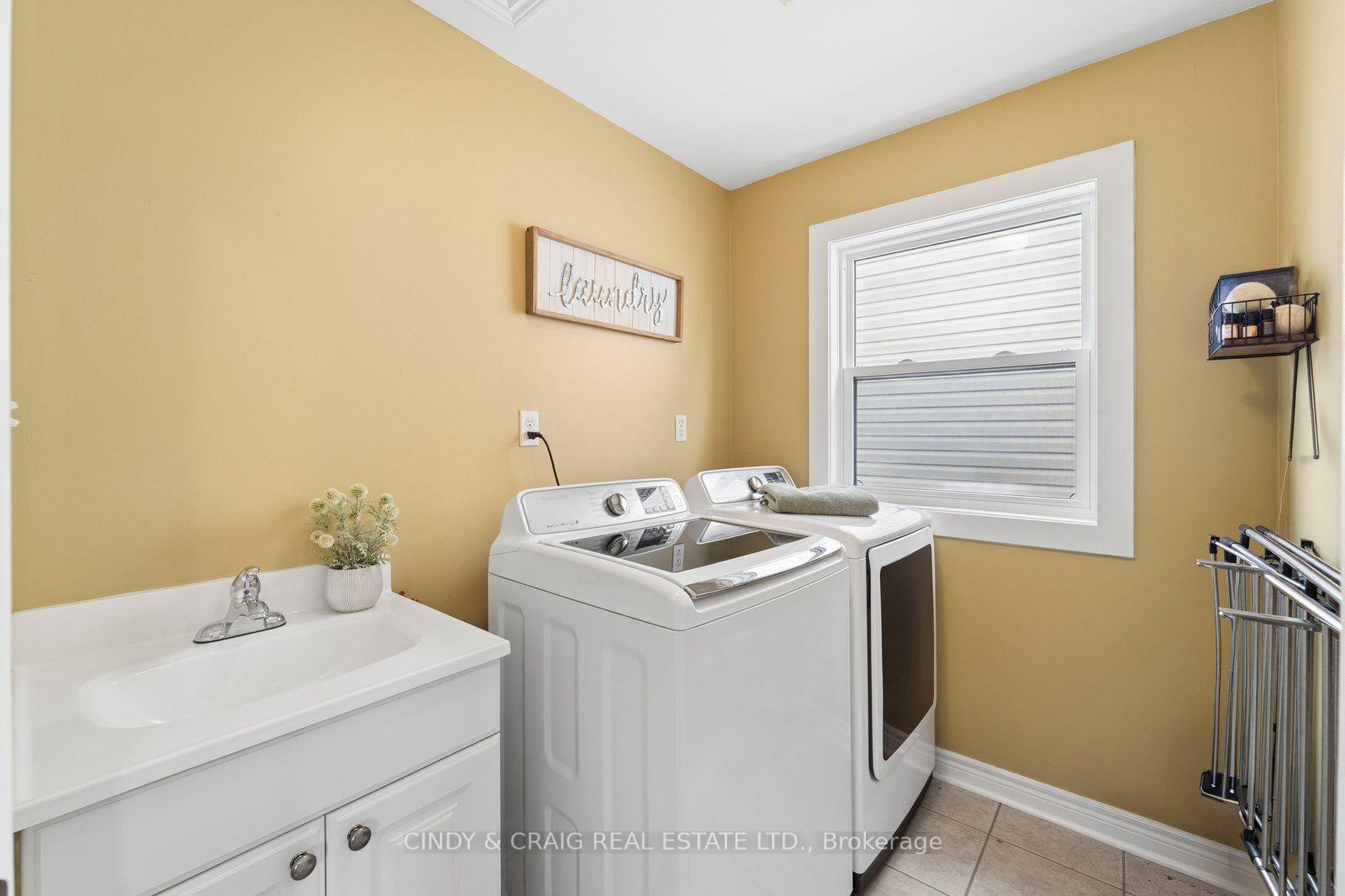 Photo 27 of 72 Lafayette Boulevard, Whitby, Williamsburg — HOMEH
