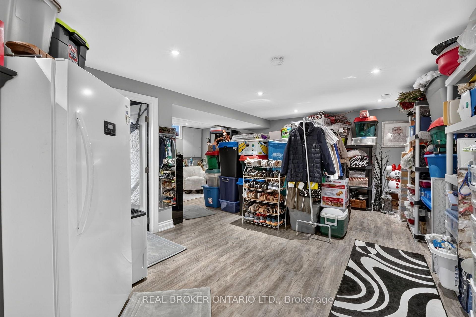 Photo 31 of 5 Hidden Court, Brantford, Cedarland — HOMEH