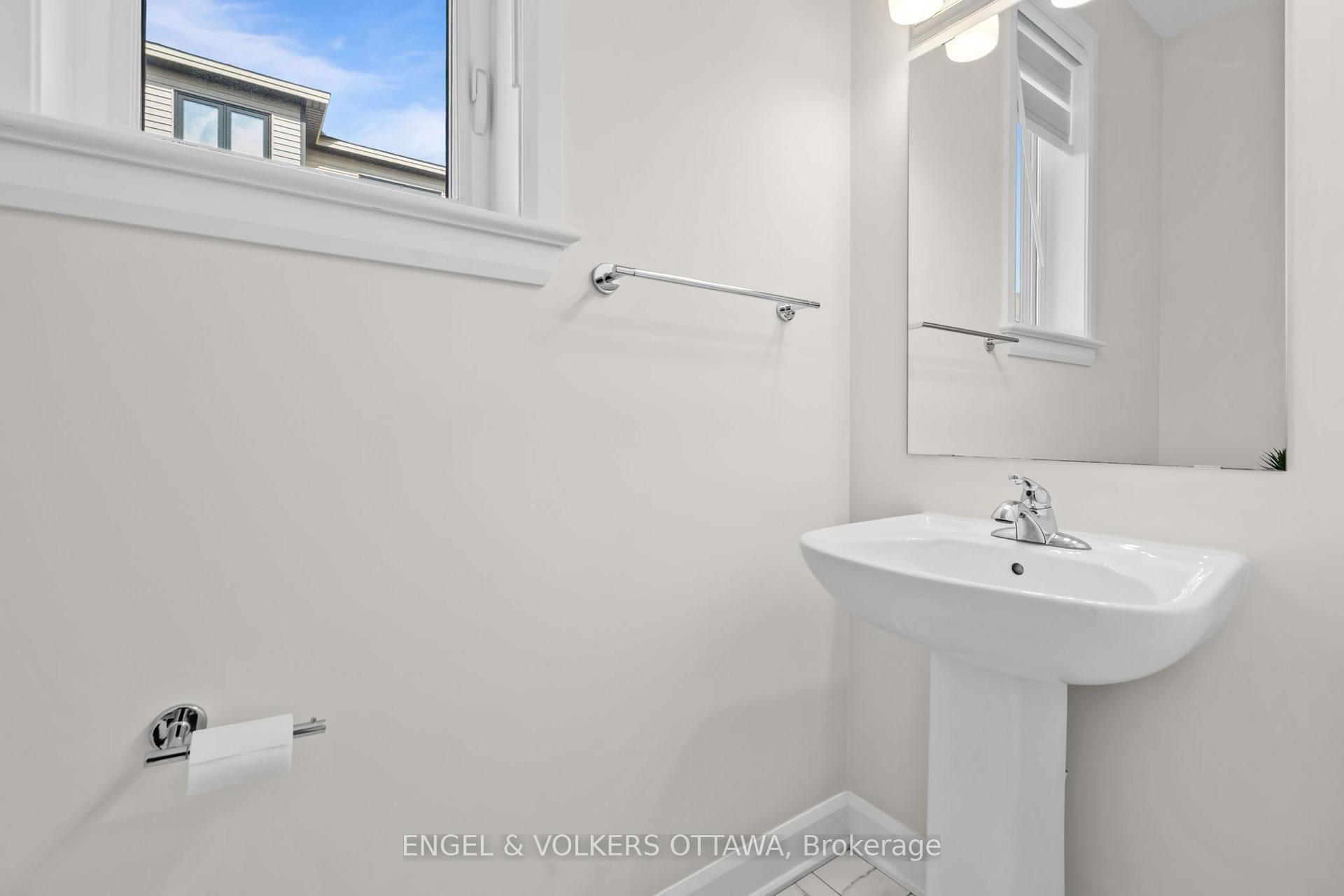 Photo 4 of 133 Angelonia Crescent, Ottawa, Blossom Park/Kemp Park/Findlay Creek — HOMEH