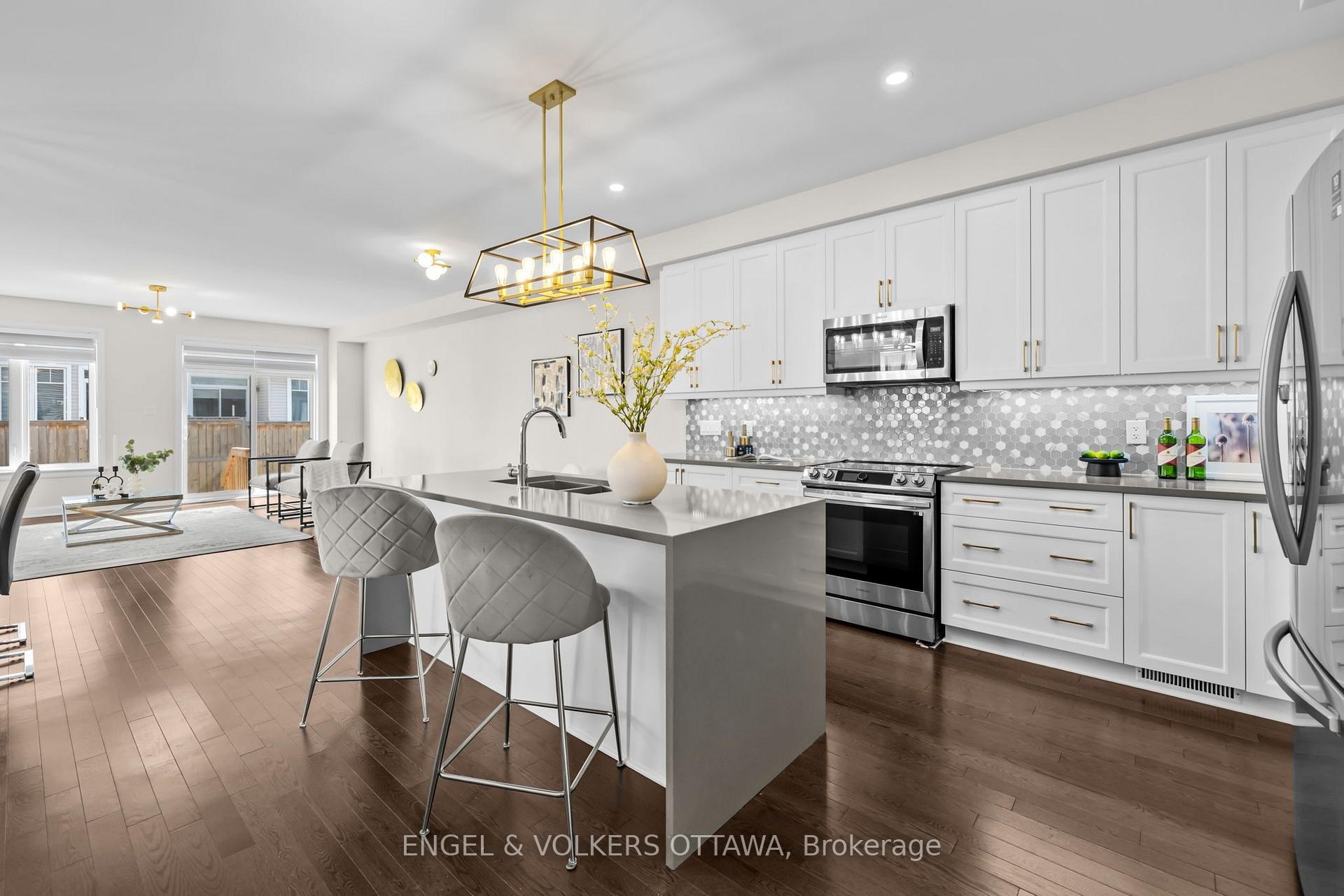 Photo 5 of 133 Angelonia Crescent, Ottawa, Blossom Park/Kemp Park/Findlay Creek — HOMEH