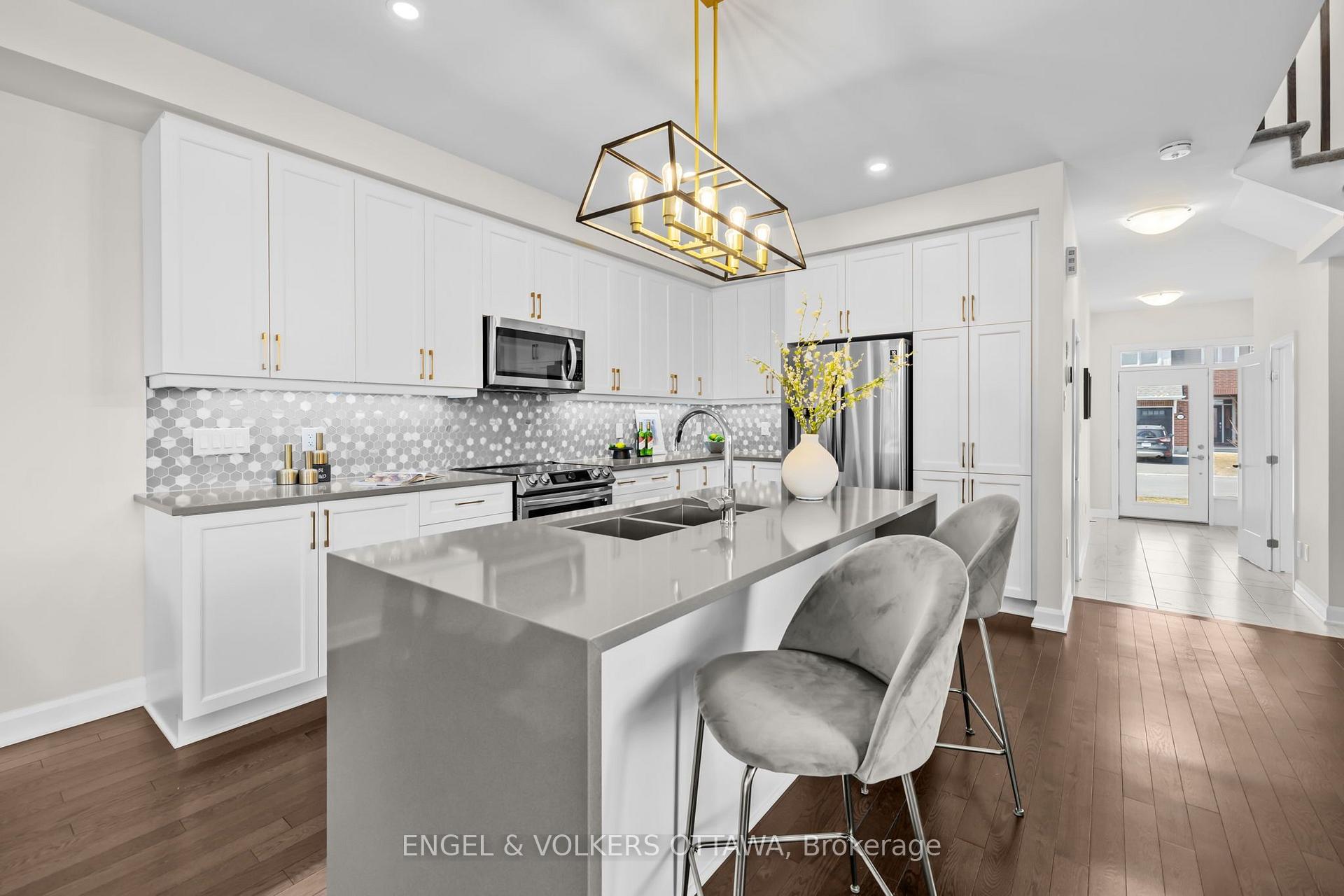 Photo 6 of 133 Angelonia Crescent, Ottawa, Blossom Park/Kemp Park/Findlay Creek — HOMEH