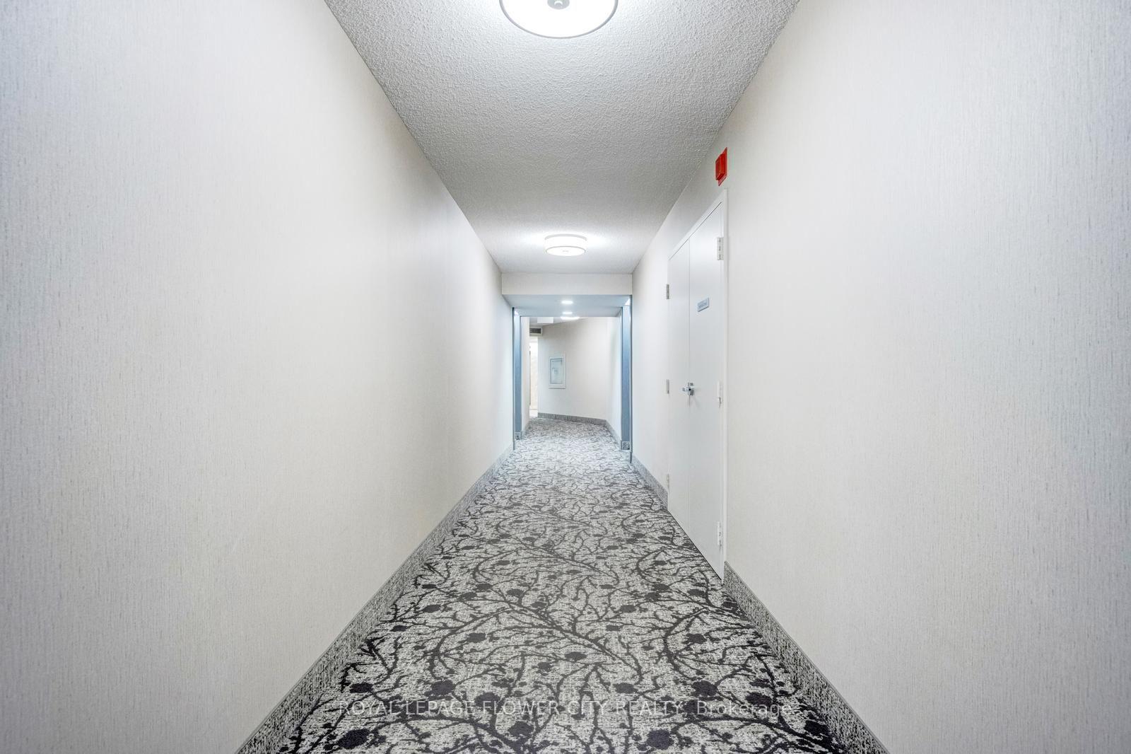 Photo 8 of Unit 417, 6 Humberline Drive, Etobicoke, West Humber-Clairville — HOMEH