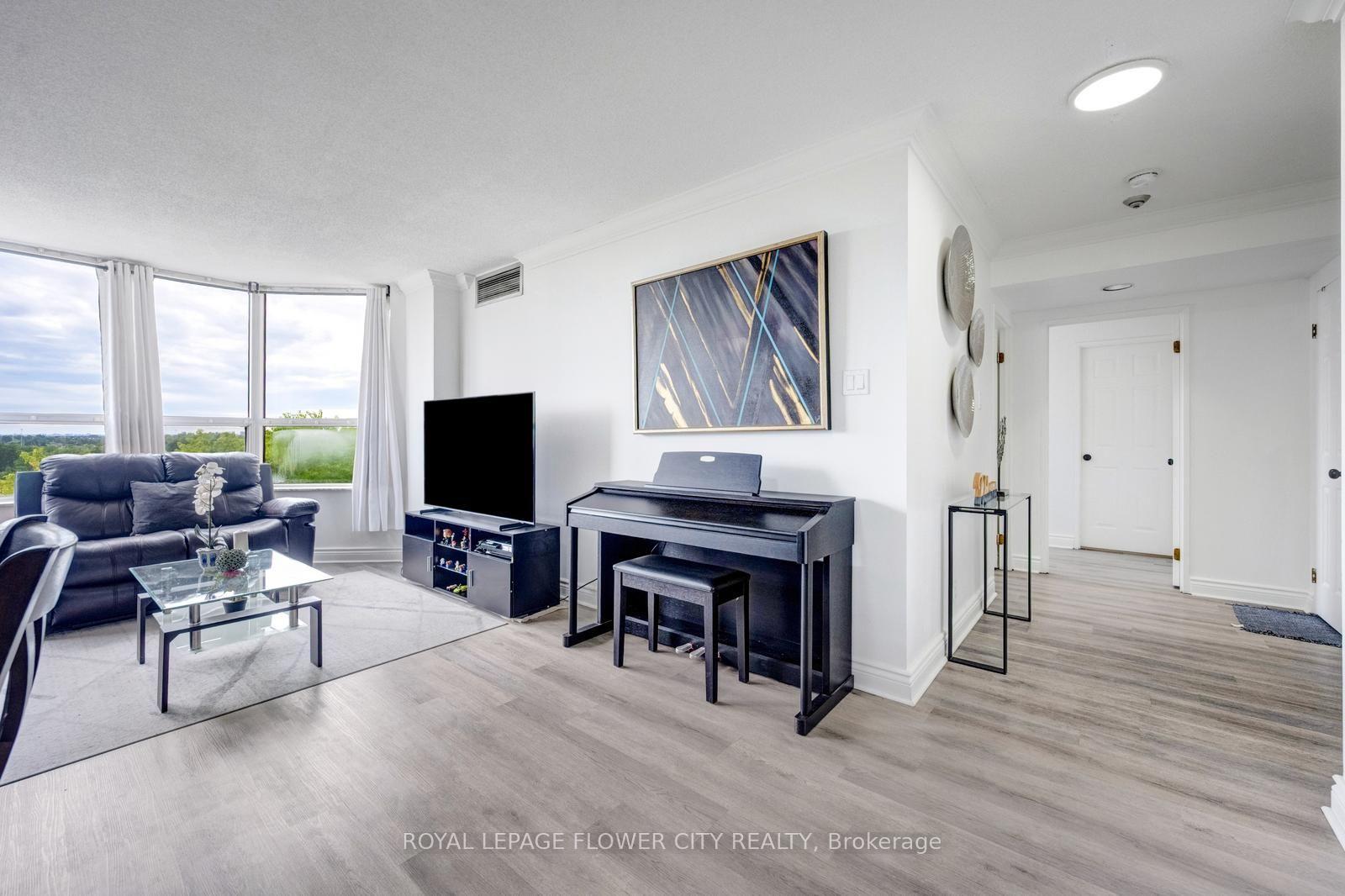 Photo 21 of Unit 417, 6 Humberline Drive, Etobicoke, West Humber-Clairville — HOMEH